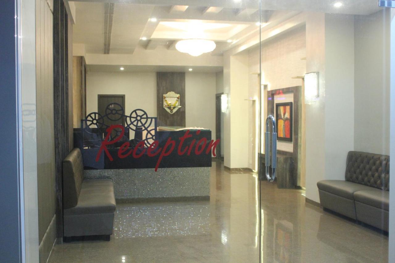 Hotel Nimantran Navi Mumbai Exterior foto